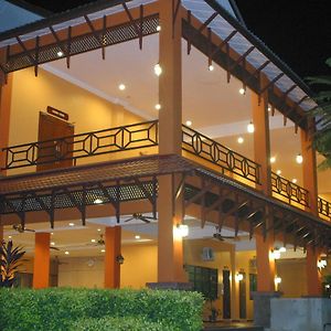Tanjung Demong Beach Resort